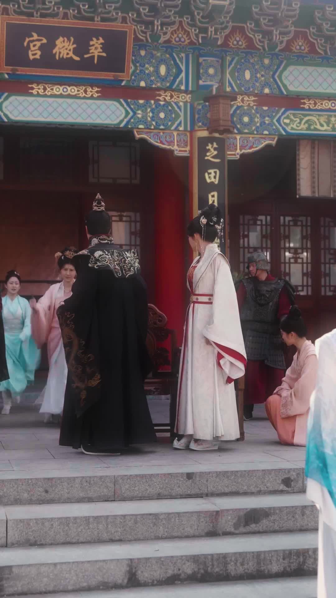 Tập 9 - Cung Đấu và Báo Thù